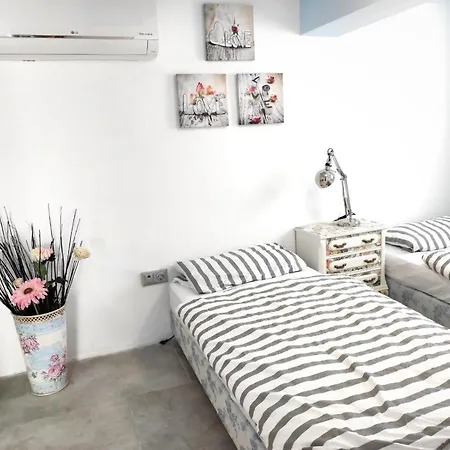 Casa Sonrisa Apartment *