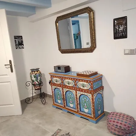 Casa Sonrisa Apartment *